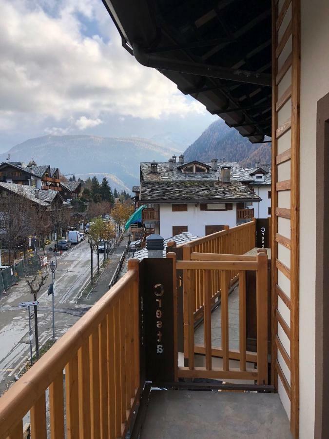 Petite Maison A 50 Passi Dalla Funivia !!! Apartment Courmayeur